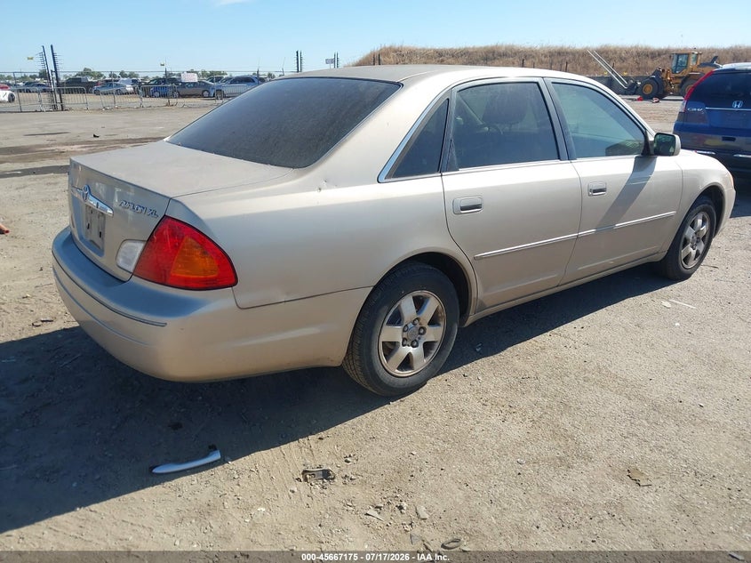 2002 TOYOTA AVALON auction photo 4