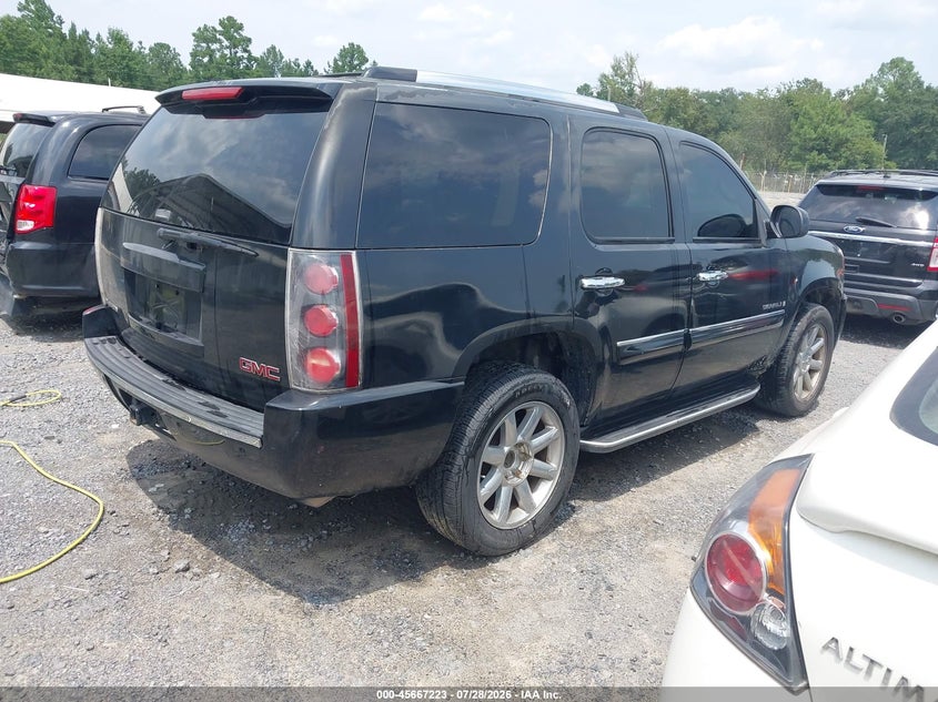 2007 GMC YUKON DENALI auction photo 4