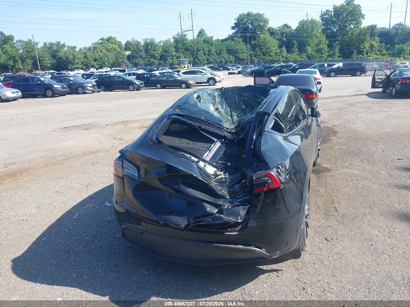 2024 Tesla Model Y Performance Dual Motor All-Wheel Drive VIN: 7SAYGDEF5RA331366 Lot: 45667227