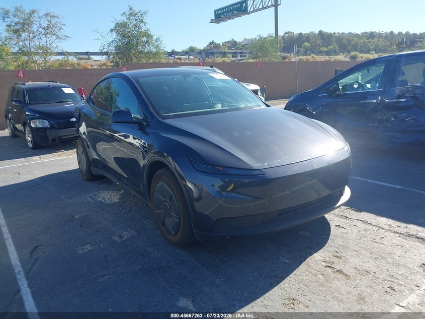 TESLA MODEL Y - zdjęcie 1