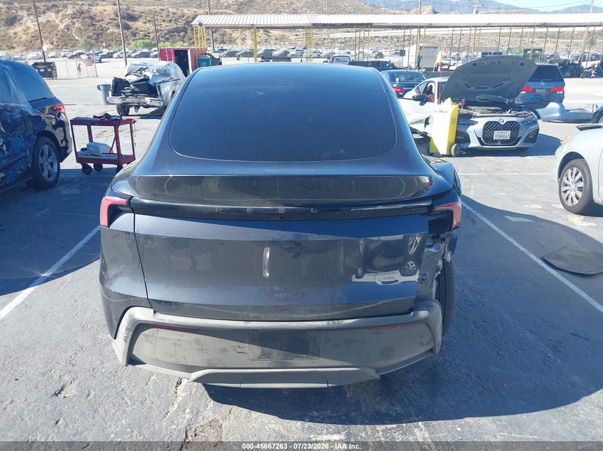 TESLA MODEL Y - zdjęcie 16