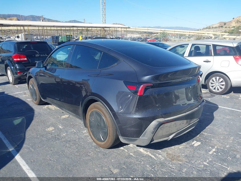 TESLA MODEL Y - zdjęcie 3