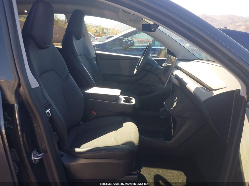 TESLA MODEL Y - zdjęcie 5