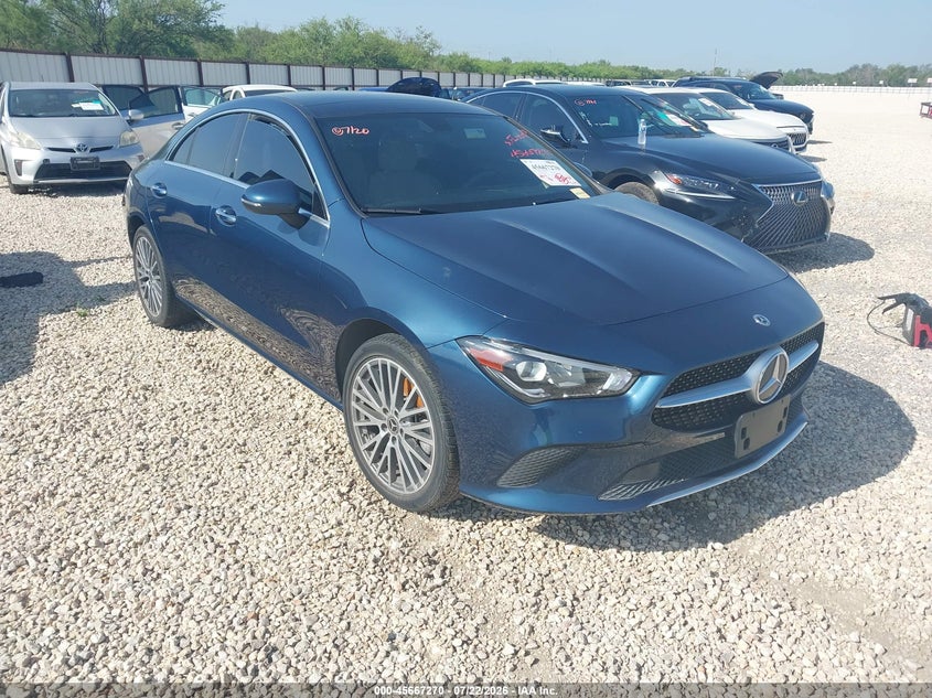 2021 MERCEDES-BENZ CLA 250 — zdjęcie z aukcji