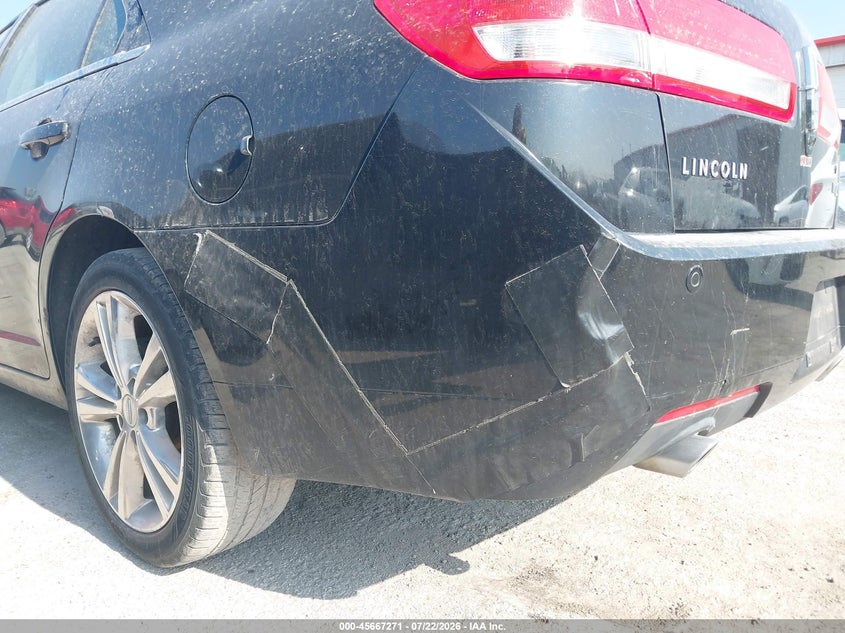 2012 LINCOLN MKZ auction photo 6