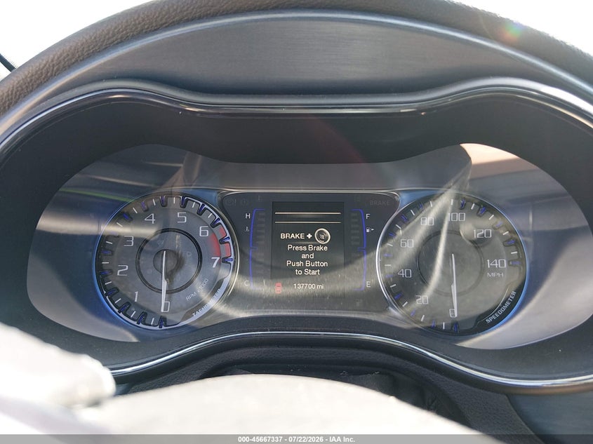 2015 CHRYSLER 200 auction photo 7