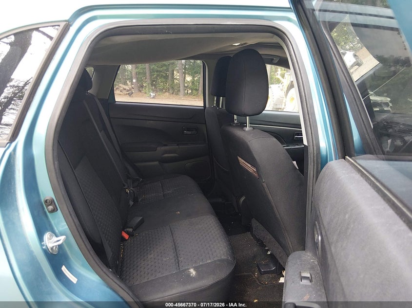 AtlanticExpress - Mitsubishi Outlander Sport