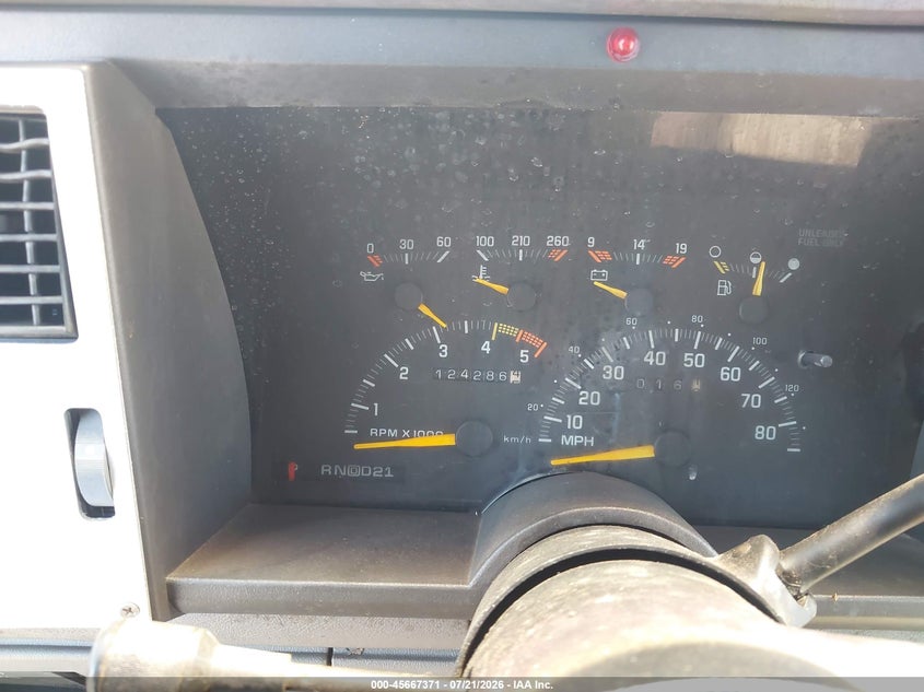 1992 GMC Sierra C1500 VIN: 2GTEC19K4N1535755 Lot: 45667371