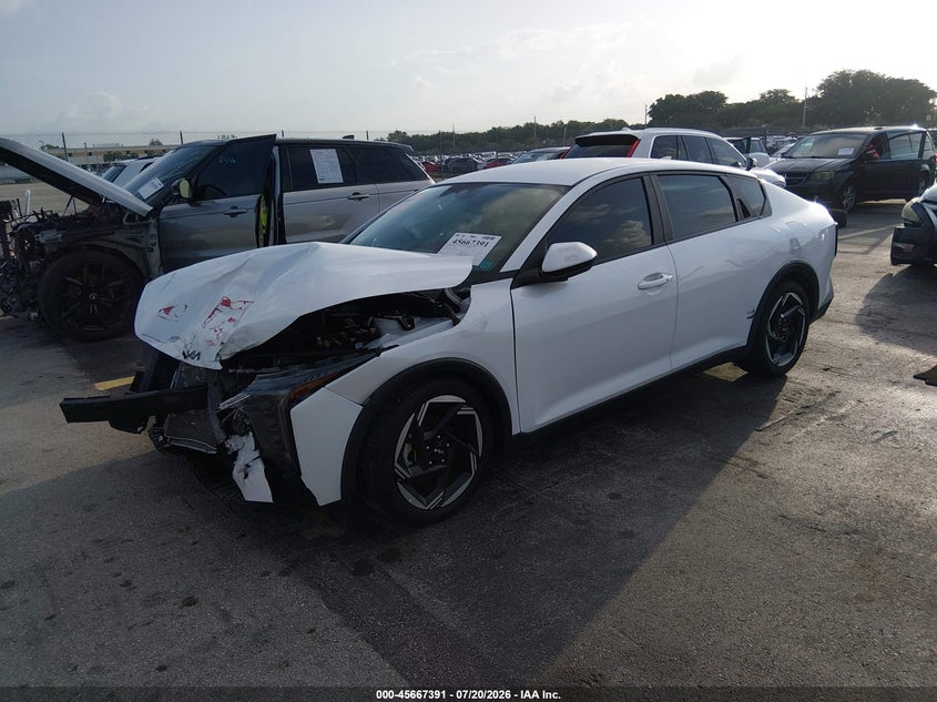 Vin: 3kpfu4de3se006459, lot: 46165963, kia k4 ex 20252