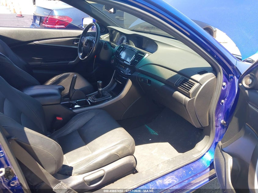 2017 HONDA ACCORD auction photo 5