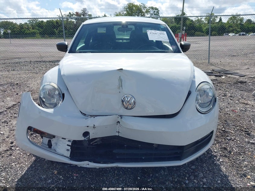2016 Volkswagen Beetle 1.8T S VIN: 3VWF07AT7GM611837 Lot: 45667499