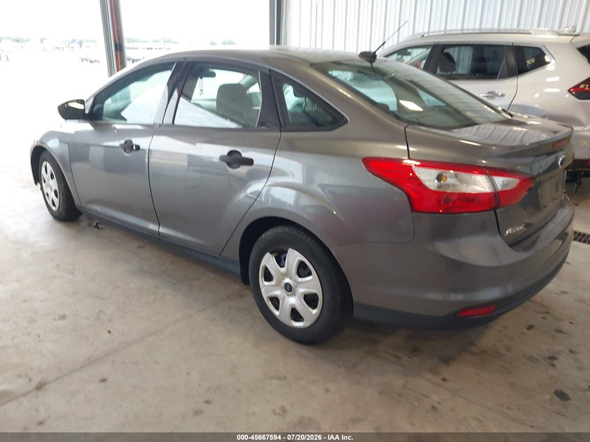Vin: 1fahp3e24cl451421, lot: 46166166, ford focus s 20123
