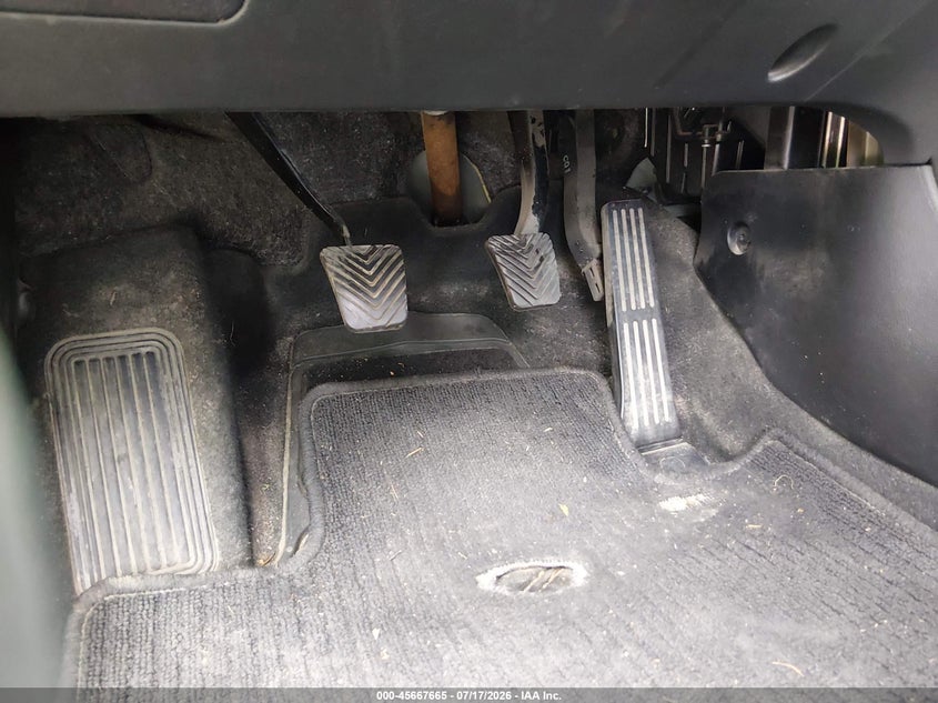 2013 HYUNDAI VELOSTER auction photo 6