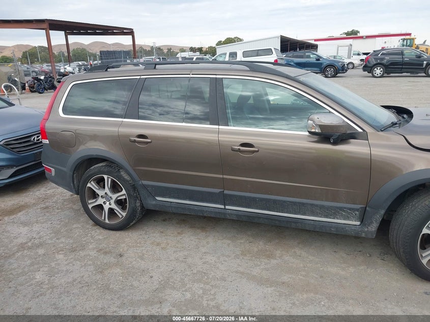 2014 Volvo Xc70 T6 Premier Plus VIN: YV4902BZ0E1185941 Lot: 45667726