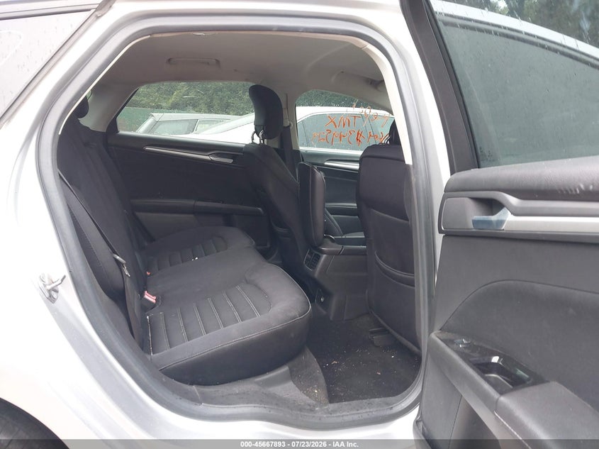 2013 FORD FUSION auction photo 8