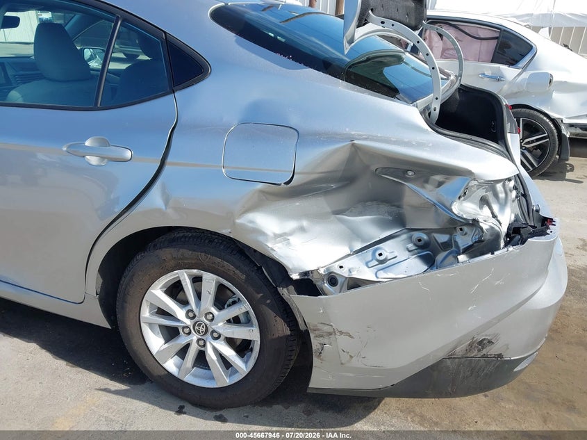 2025 TOYOTA CAMRY auction photo 6