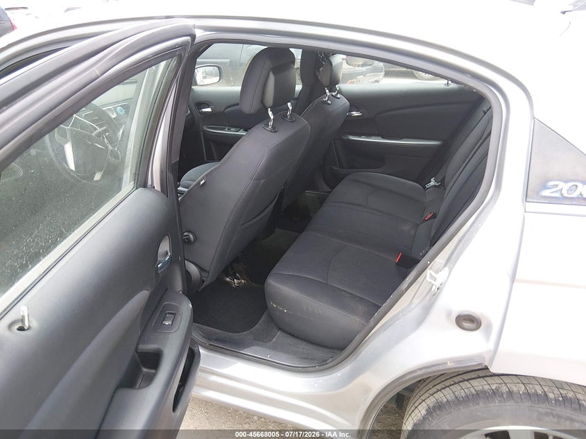 2013 Chrysler 200 Touring VIN: 1C3CCBBG5DN556389 Lot: 45668005