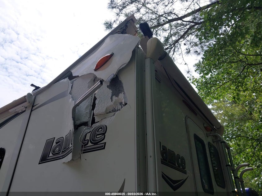 2016 LANCE CAMPER auction photo 6