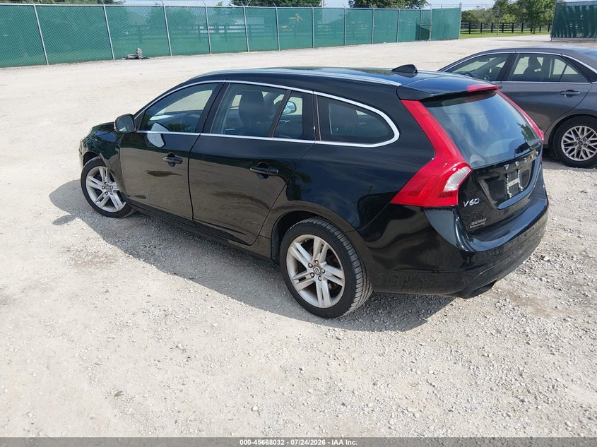 2015 VOLVO V60 auction photo 3