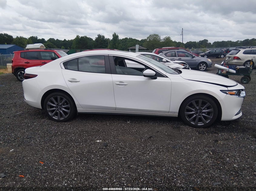 MAZDA MAZDA3 - zdjęcie 13