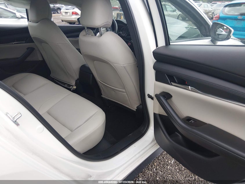 MAZDA MAZDA3 - zdjęcie 8