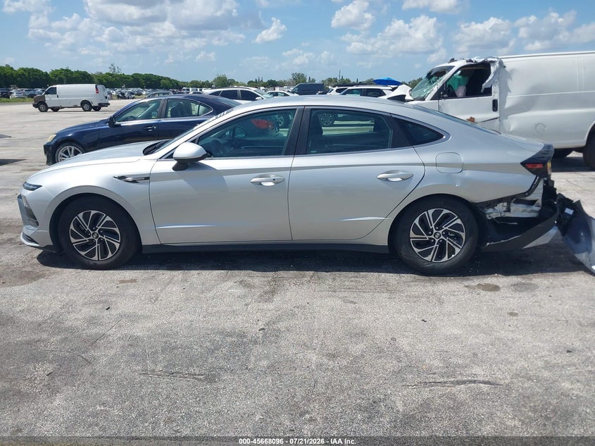 2026 HYUNDAI SONATA HYBRID BLUE — Фото 14