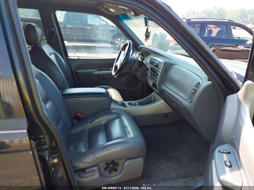 AtlanticExpress - Ford Explorer Sport Trac