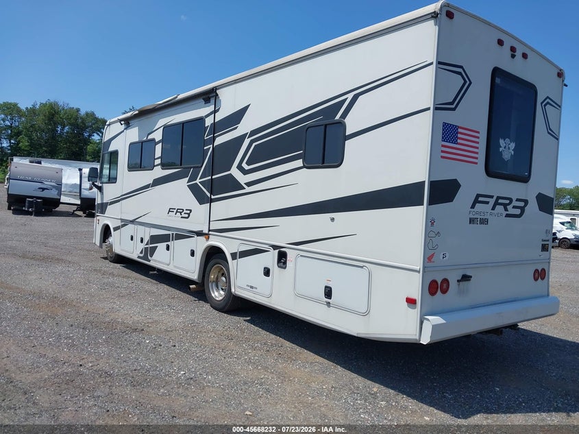 2021 FORD F53 auction photo 3