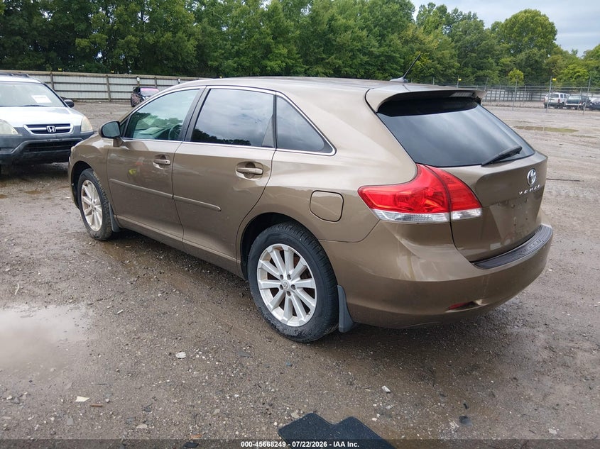 2010 TOYOTA VENZA auction photo 3