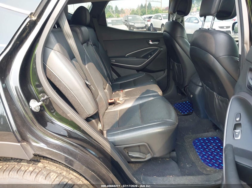 2013 HYUNDAI SANTA FE auction photo 8