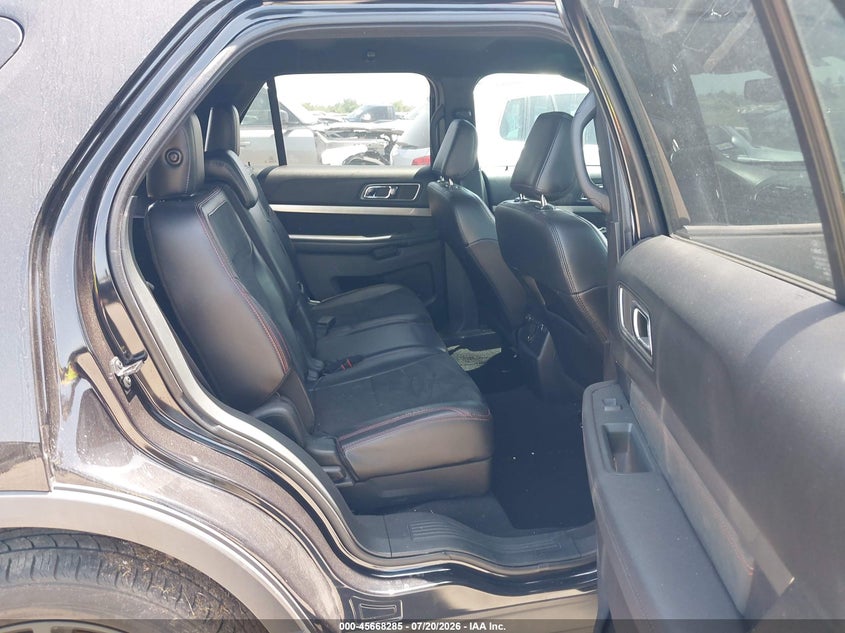 2019 FORD EXPLORER auction photo 8