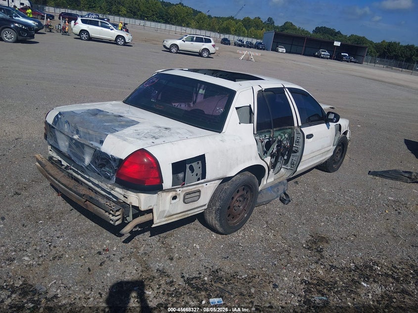 2011 FORD CROWN VICTORIA auction photo 4