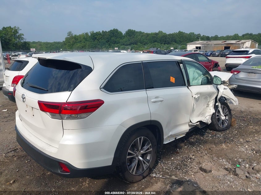2017 Toyota Highlander Le VIN: 5TDZARFH2HS031863 Lot: 45668392