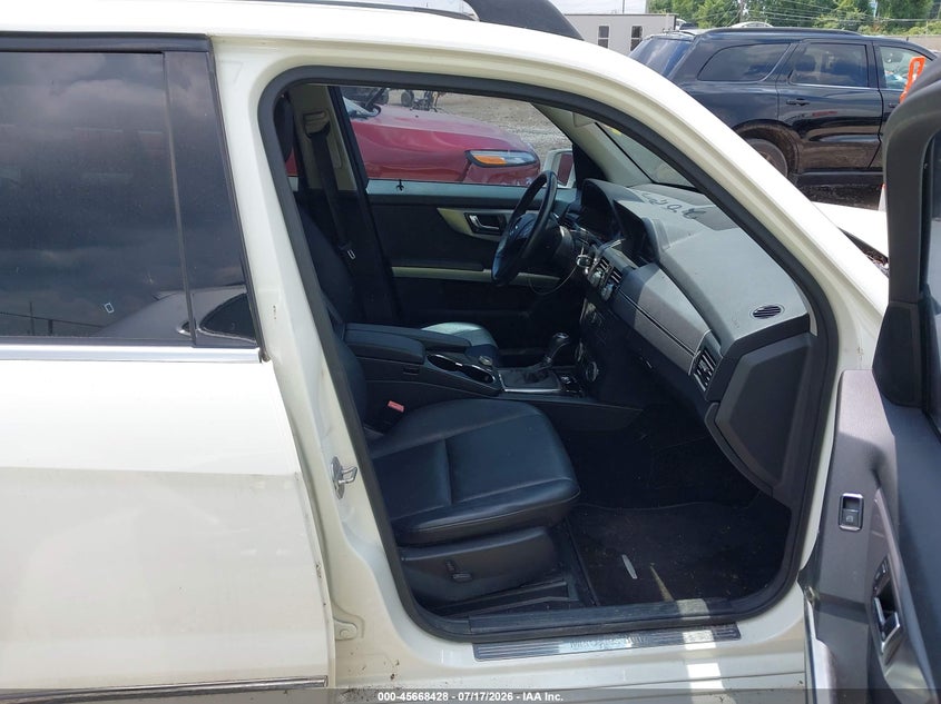 2010 MERCEDES-BENZ GLK 350 auction photo 5