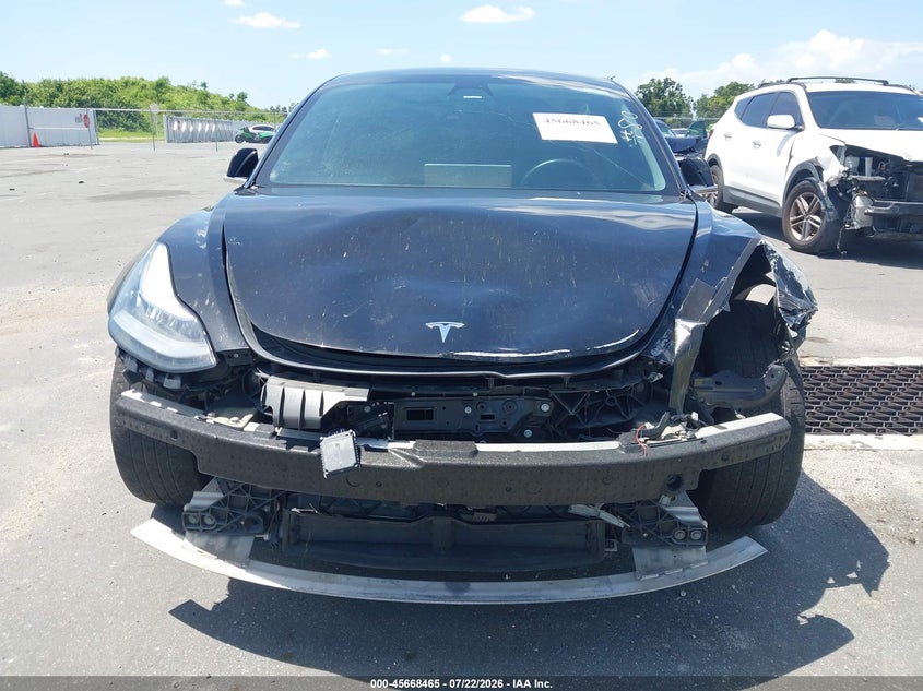 2018 TESLA MODEL 3 · Фото 12