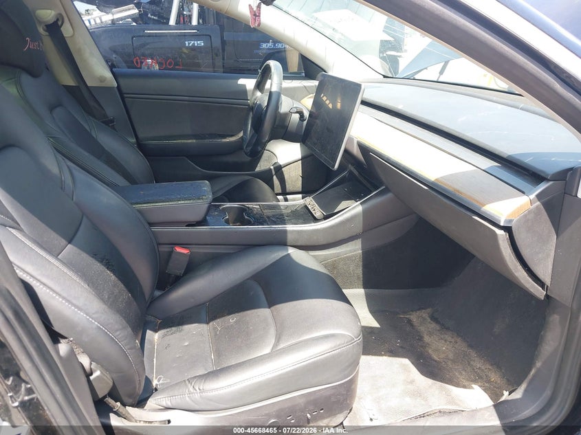 2018 TESLA MODEL 3 · Фото 5