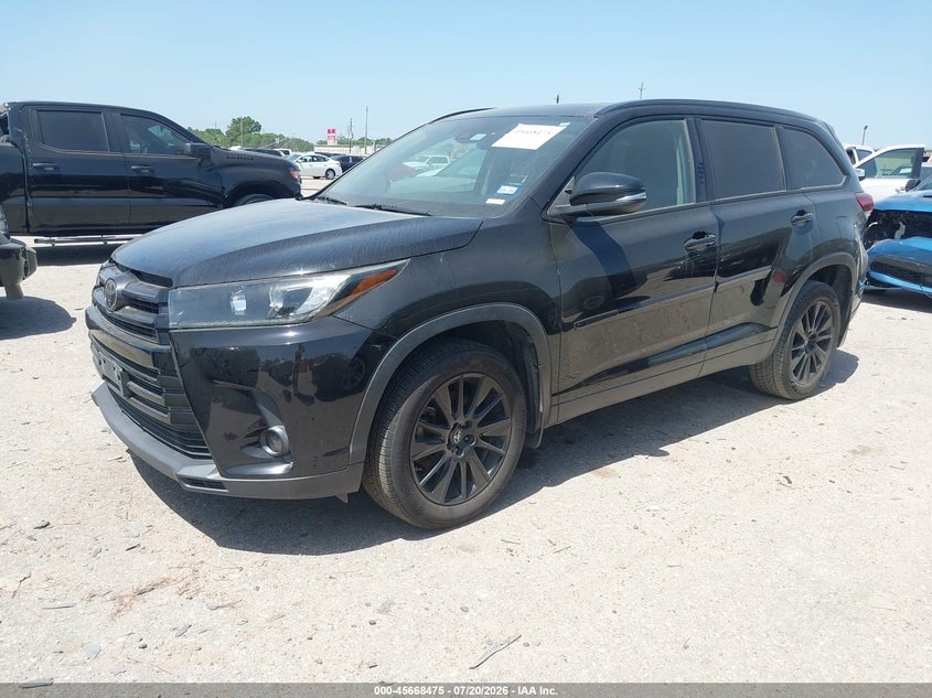 2019 TOYOTA HIGHLANDER auction photo 2