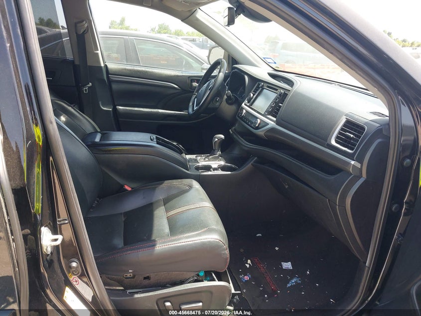 2019 TOYOTA HIGHLANDER auction photo 5