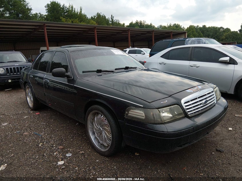 2010 FORD CROWN VICTORIA auction photo 1