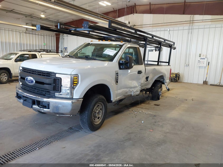 2019 Ford F250, Лівий бік, IAAI, VIN 1FTBF2B6XKED55283 — фото 2