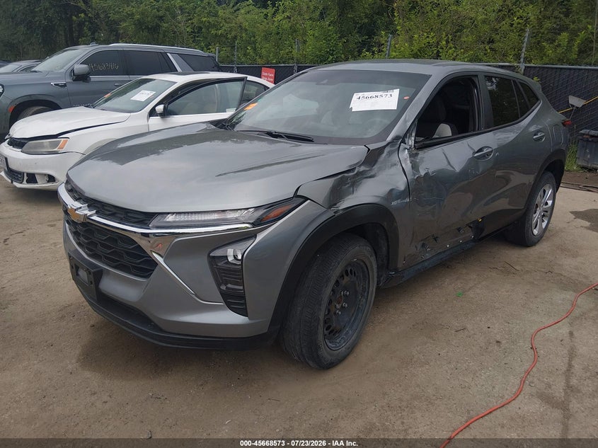 2024 CHEVROLET TRAX auction photo 2