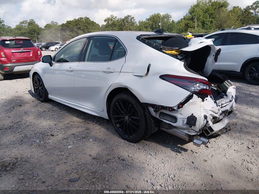 2023 TOYOTA CAMRY auction photo 3