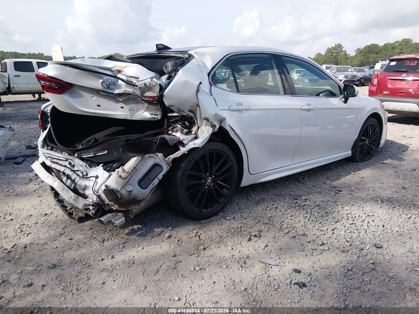 2023 TOYOTA CAMRY auction photo 4