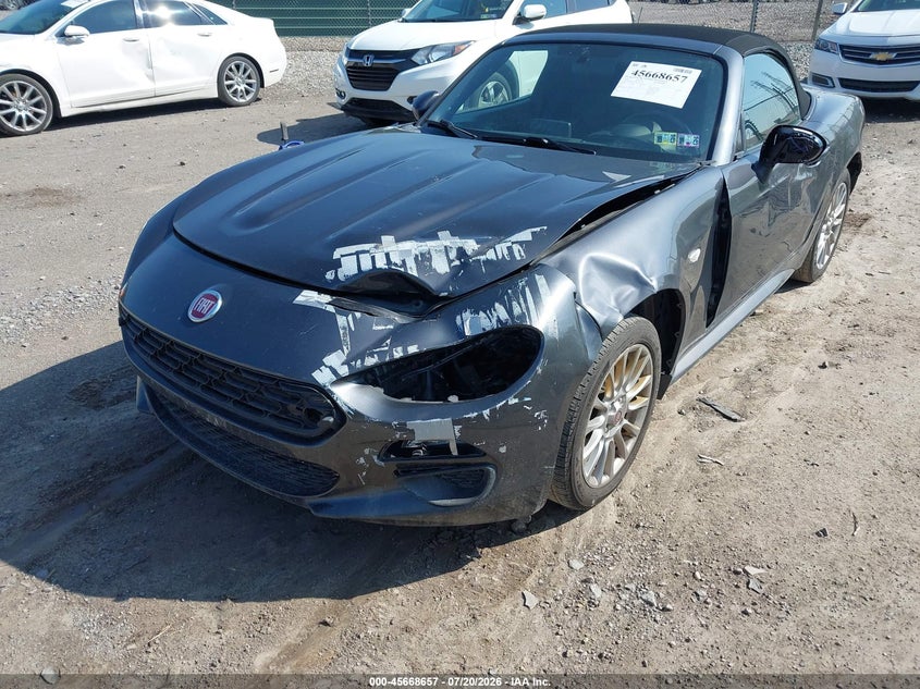 2017 FIAT 124 SPIDER auction photo 6