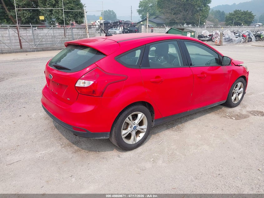 Vin: 1fahp3k22cl244403, lot: 46167271, ford focus se 20124