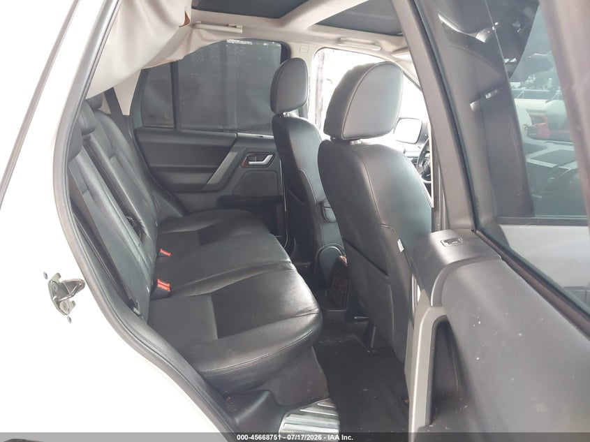 2008 LAND ROVER LR2 auction photo 8