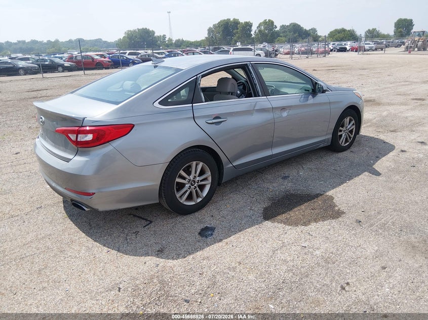 2015 HYUNDAI SONATA auction photo 4