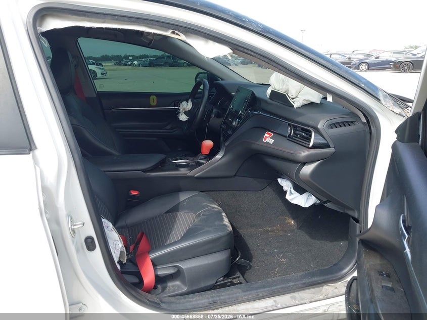 TOYOTA CAMRY - zdjęcie 5