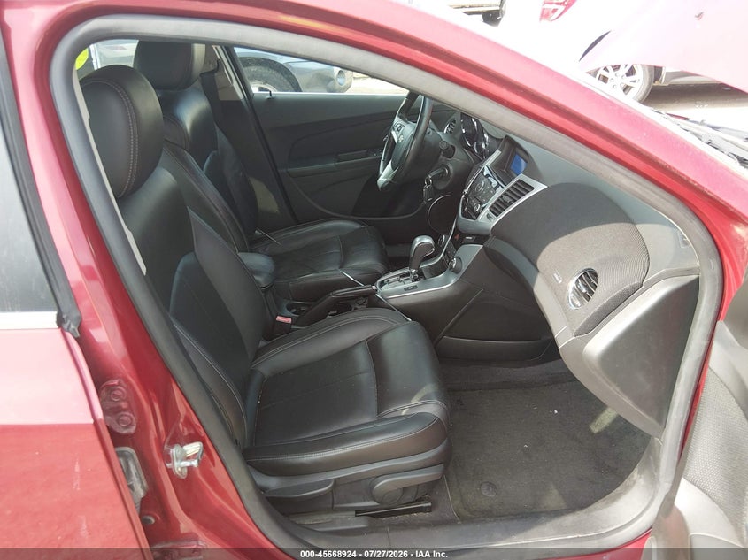 2011 CHEVROLET CRUZE auction photo 5