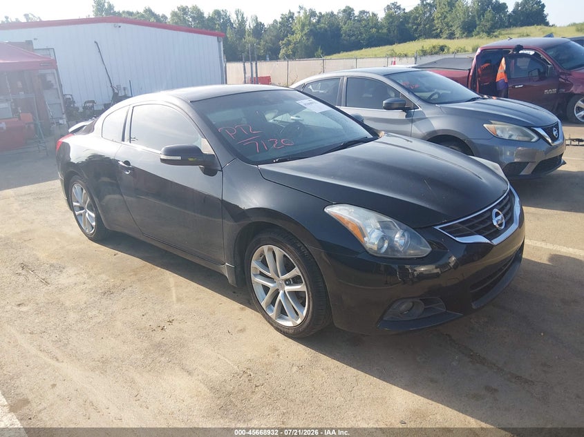 2010 NISSAN ALTIMA 3.5 SR